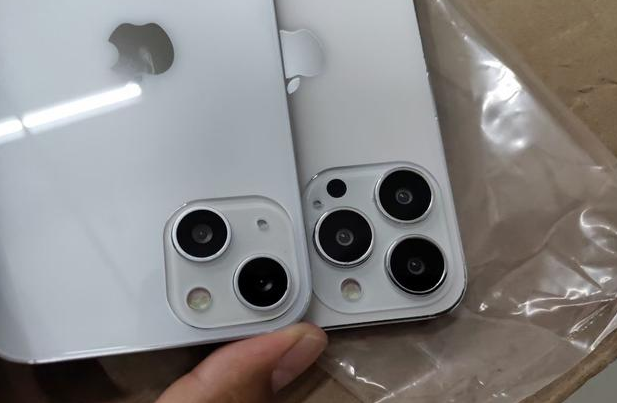 嫩江苹果手机维修分享iPhone 13‌机模长什么样 