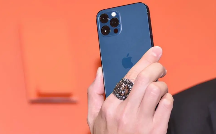 嫩江苹果手机维修分享iPhone12系列重启方法教程 